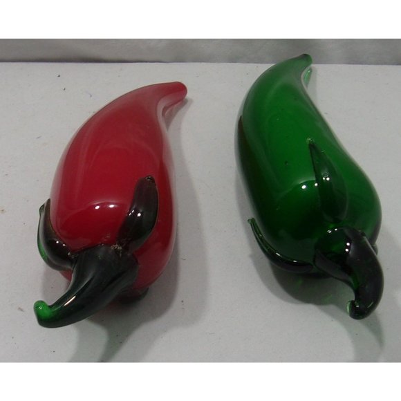 Lot of 2 Murano Style Encased Art Glass Chili Peppers Red/Green 7 1/4" & 7 3/4" - Picture 4 of 10